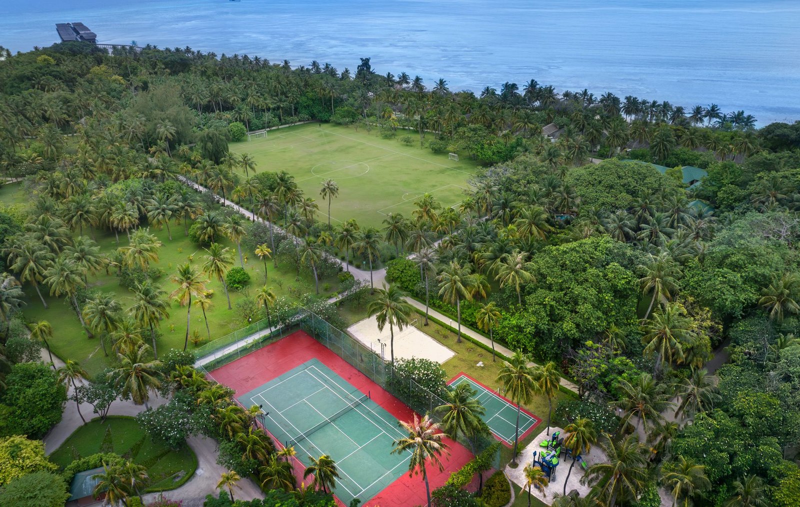 Aerial view of Adaaran Select Hudhuran Fushi