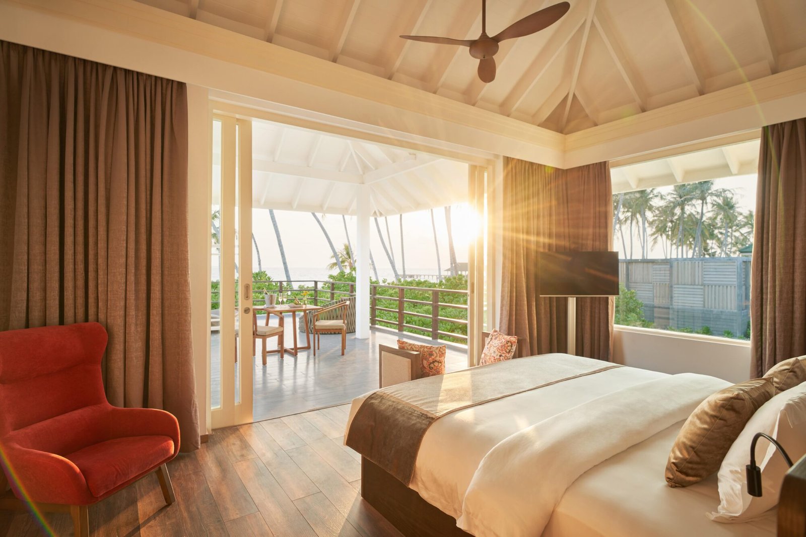 Siyam World Maldives beach residence